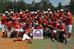 2019 baseball team poses for a group photo after winning the USA South conference championship