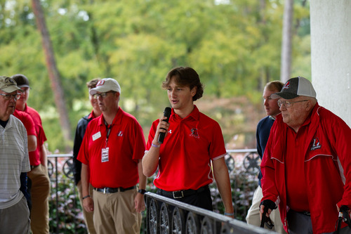 Student leader speaks at Homecoming event