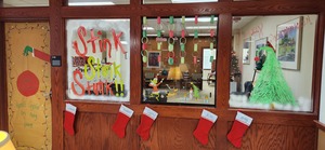 Business office Christmas decorations