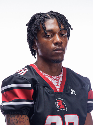 Senior receives award