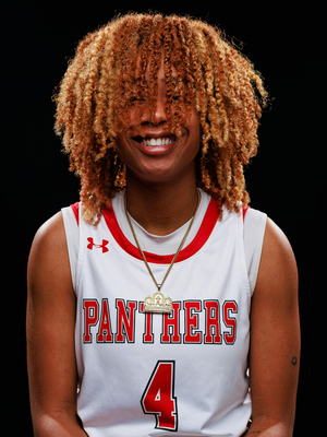 Senior receives conference award