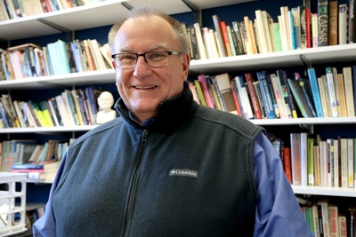 History professor to give lecture on France