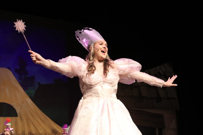 Happy-Glinda